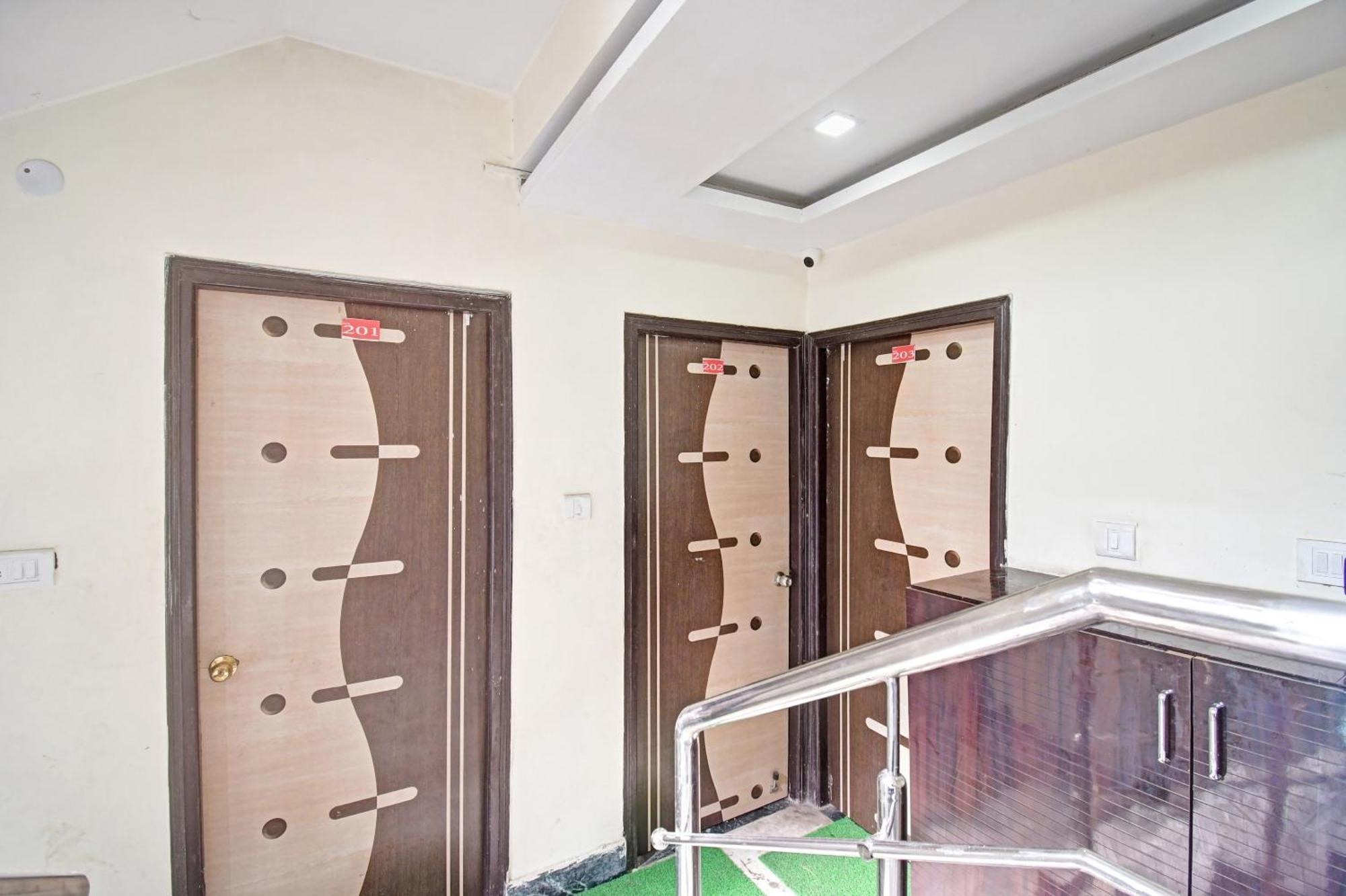 Hotel O New Aamaze Inn Near Acropolis Mall Calcutta Exteriör bild